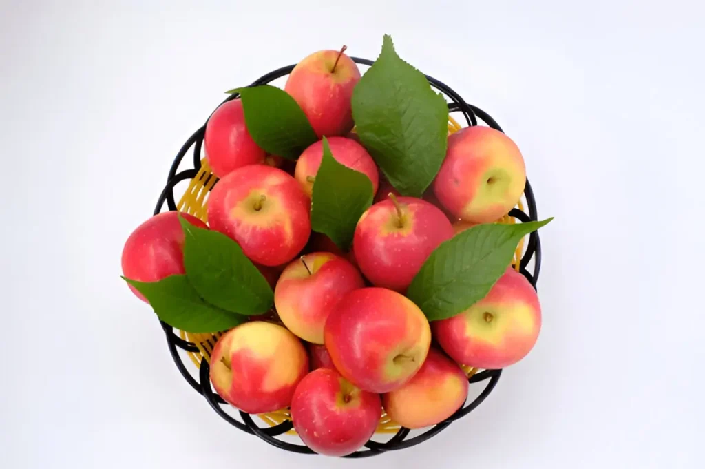 How Many Calories in an Apple